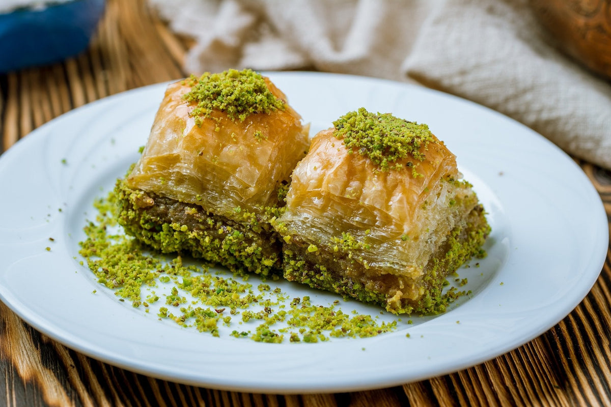 Ipek Baklava with Pistachios Pack 1 lb – Super Cupertino